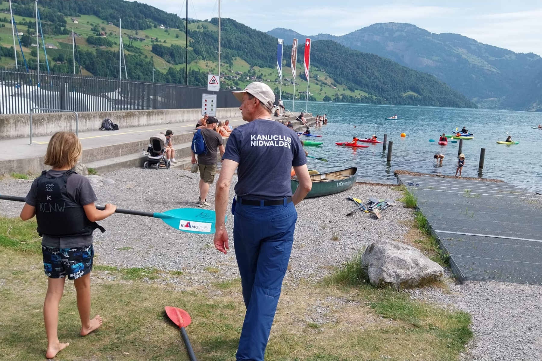 auf dem Weg aufs Wasser